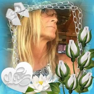 Meet your Posher, Alicia